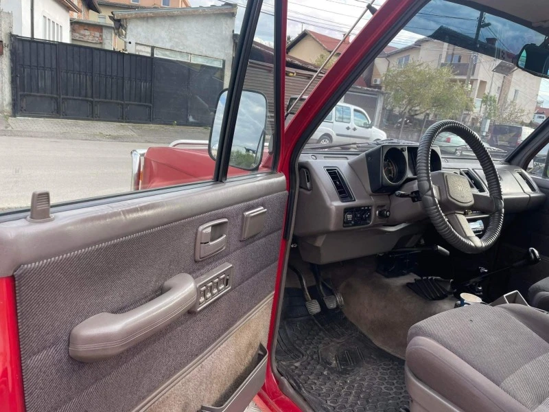 Isuzu Trooper, снимка 9 - Автомобили и джипове - 42541609