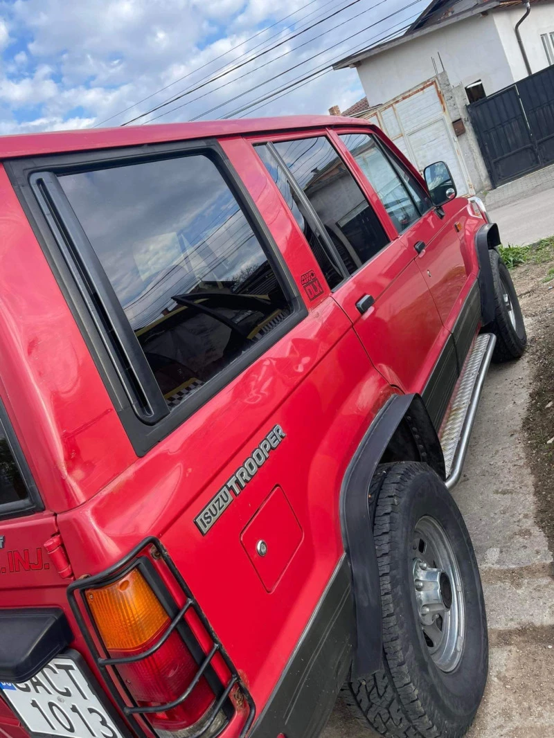 Isuzu Trooper, снимка 4 - Автомобили и джипове - 42541609