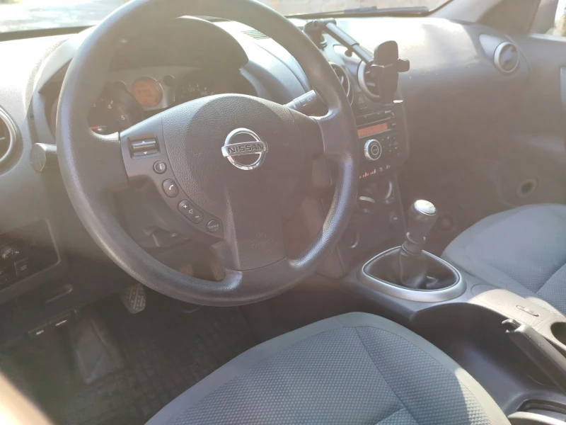 Nissan Qashqai, снимка 6 - Автомобили и джипове - 47772800