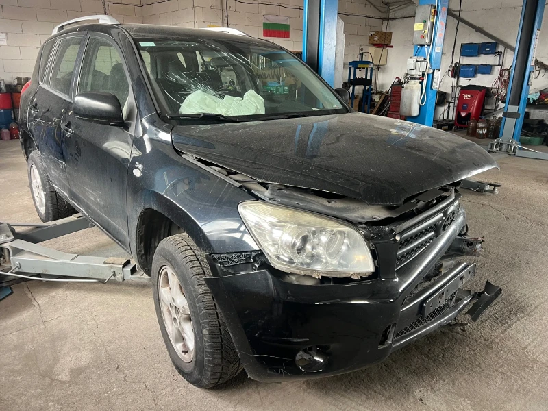 Toyota Rav4 2.2D4D, снимка 2 - Автомобили и джипове - 51670591