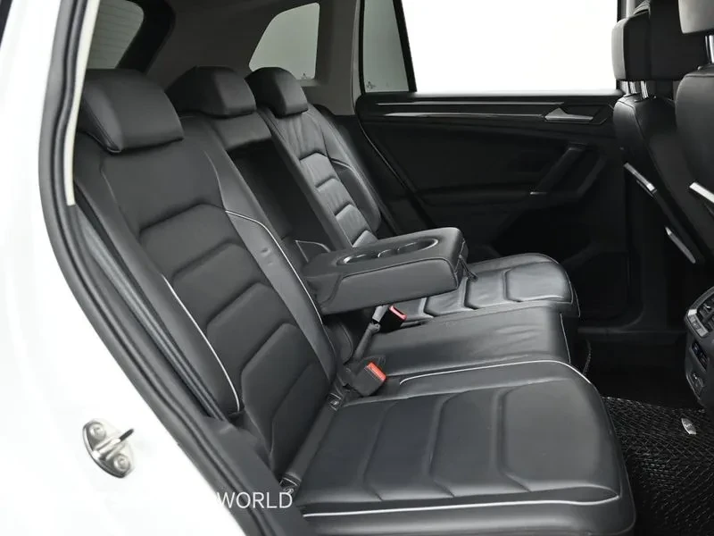 VW Tiguan 2.0 TDI PREMIUM, снимка 12 - Автомобили и джипове - 55295755
