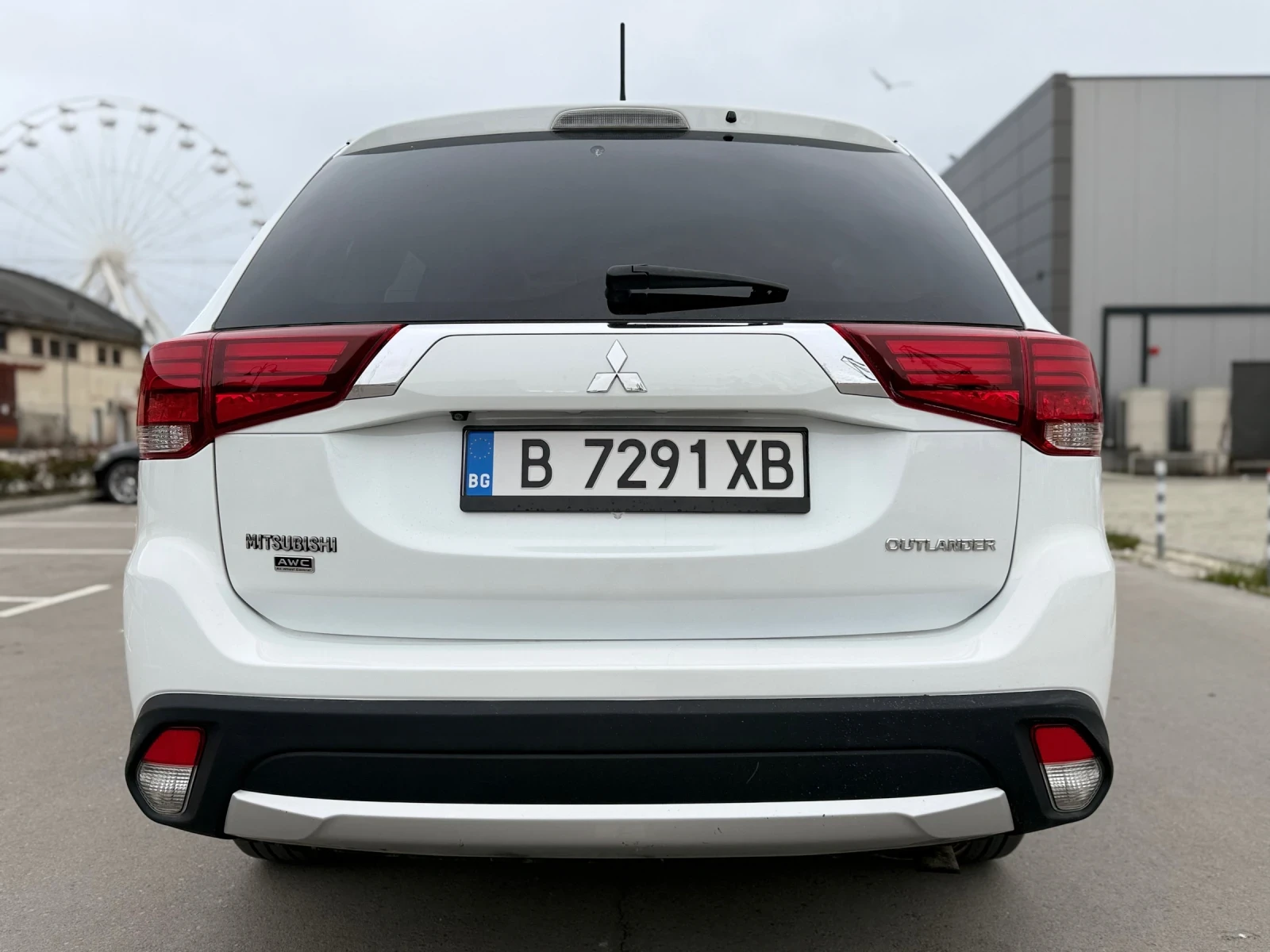 Mitsubishi Outlander 3.0 v6 4x4 7 местен  - изображение 6
