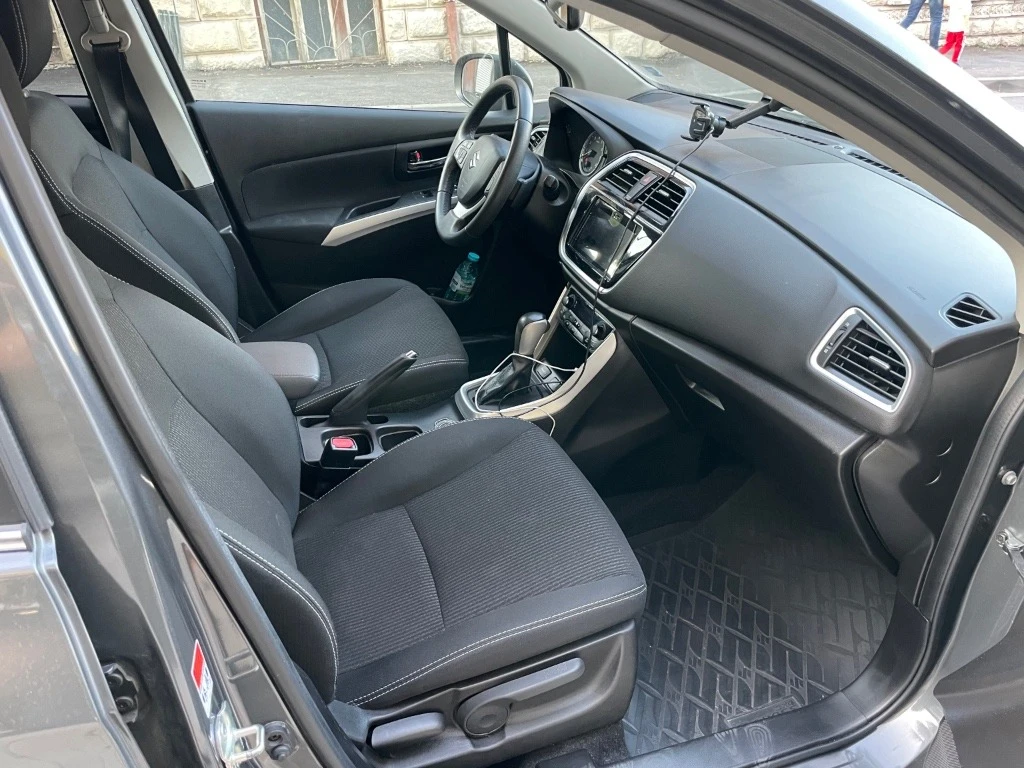Suzuki SX4 S-Cross  - изображение 8