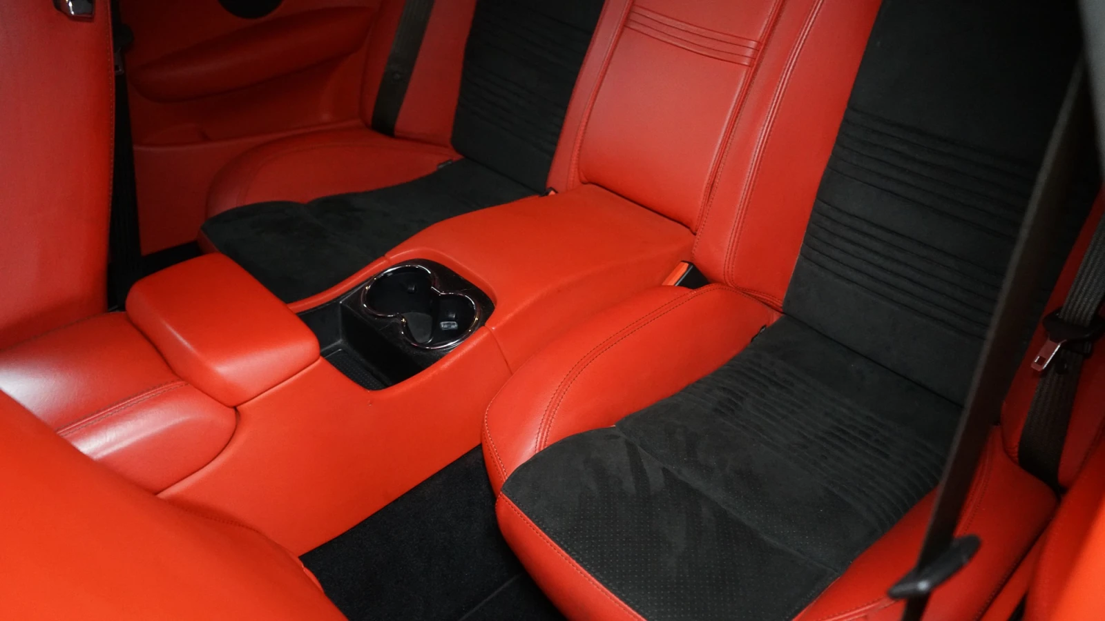 Maserati GranTurismo S RWD � ����������� & ���� ������ | Mobile.bg � ����������� 12