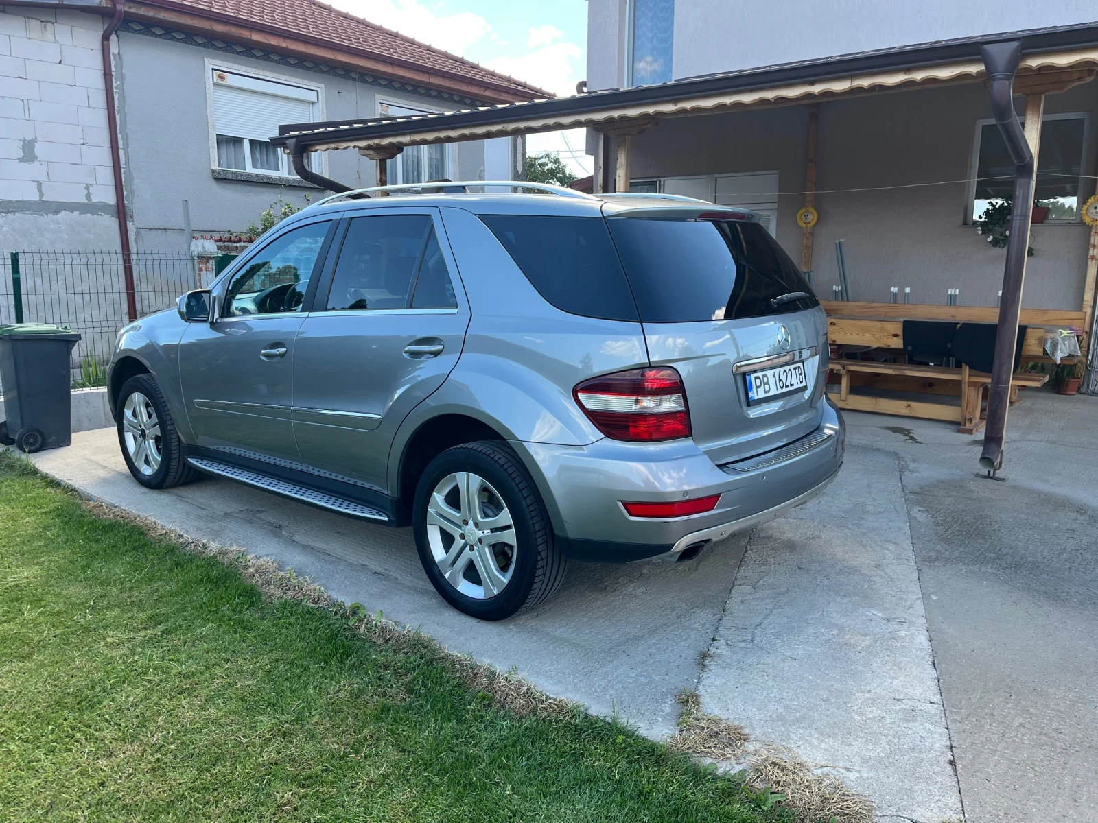 Mercedes-Benz ML 320 Феислифт, снимка 3 - Автомобили и джипове - 53727838