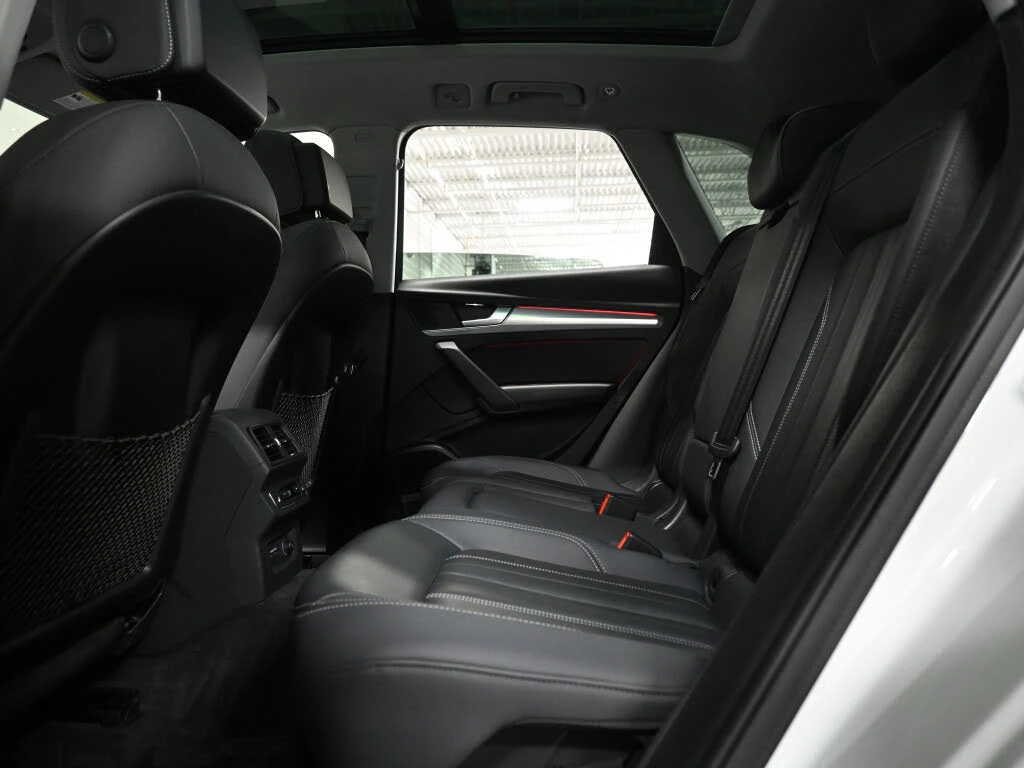 Audi Q5 S Line 45* TFSI* АвтоКредит* (ЦЕНА ДО БГ), снимка 17 - Автомобили и джипове - 53784257