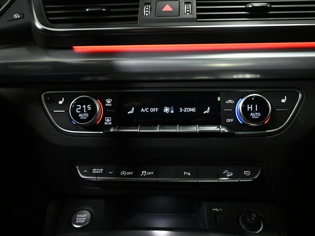 Audi Q5 S Line 45* TFSI* АвтоКредит* (ЦЕНА ДО БГ), снимка 12 - Автомобили и джипове - 53784257