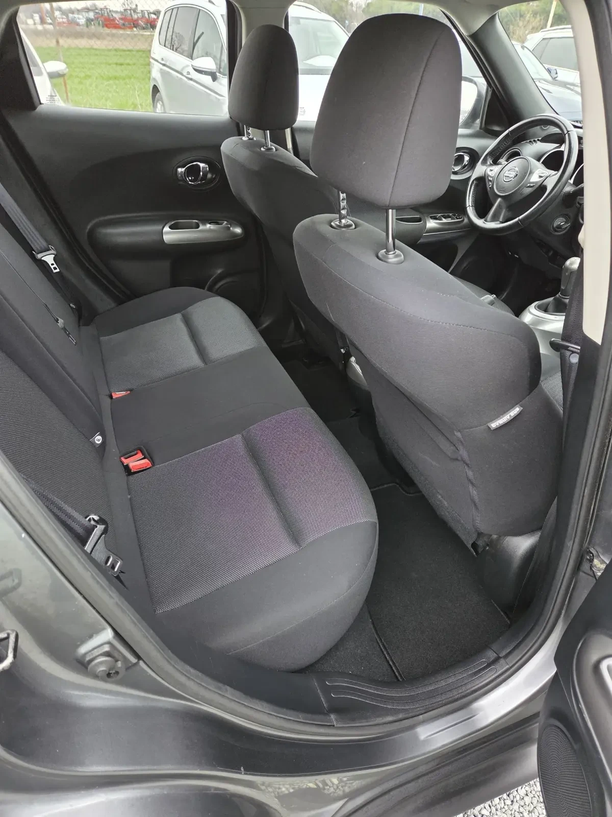 Nissan Juke 1.6i 117ps, снимка 11 - Автомобили и джипове - 53813037