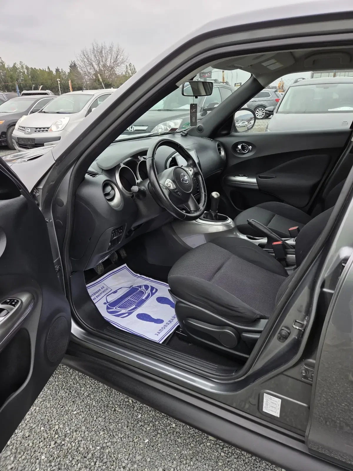 Nissan Juke 1.6i 117ps, снимка 9 - Автомобили и джипове - 53813037