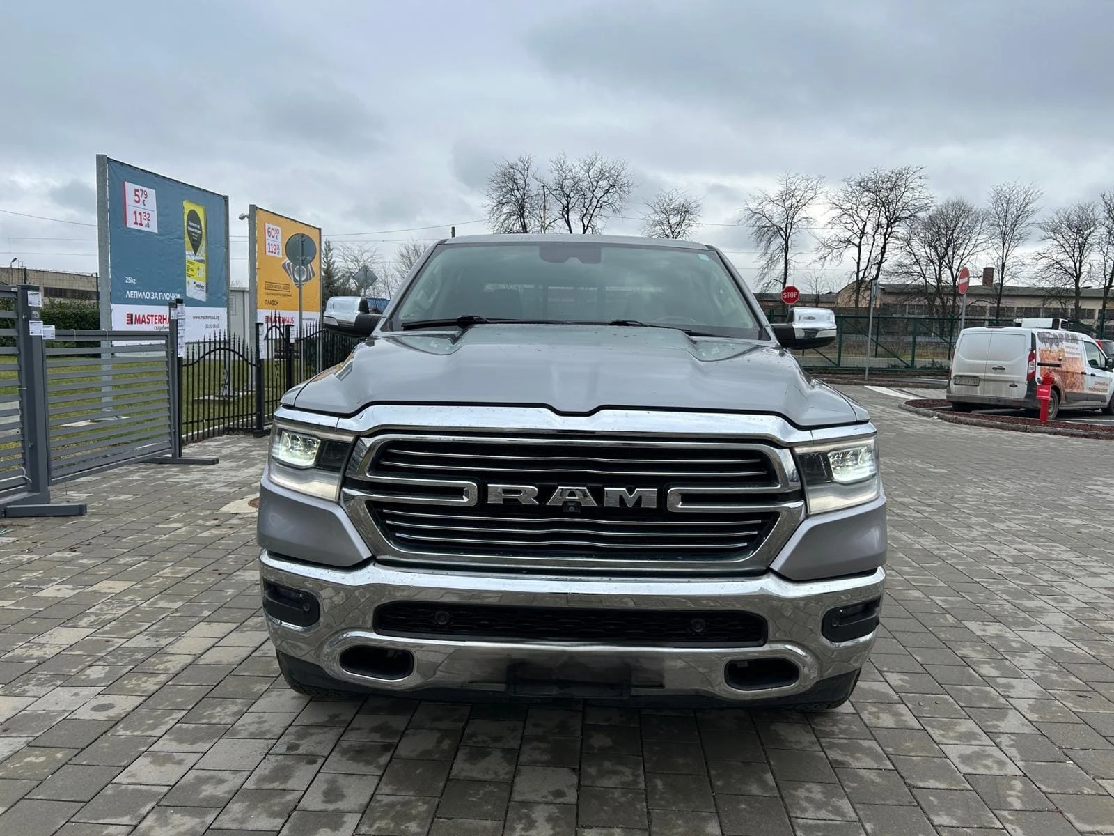 Dodge RAM 1500 LARAMIE, снимка 2 - Автомобили и джипове - 53992385