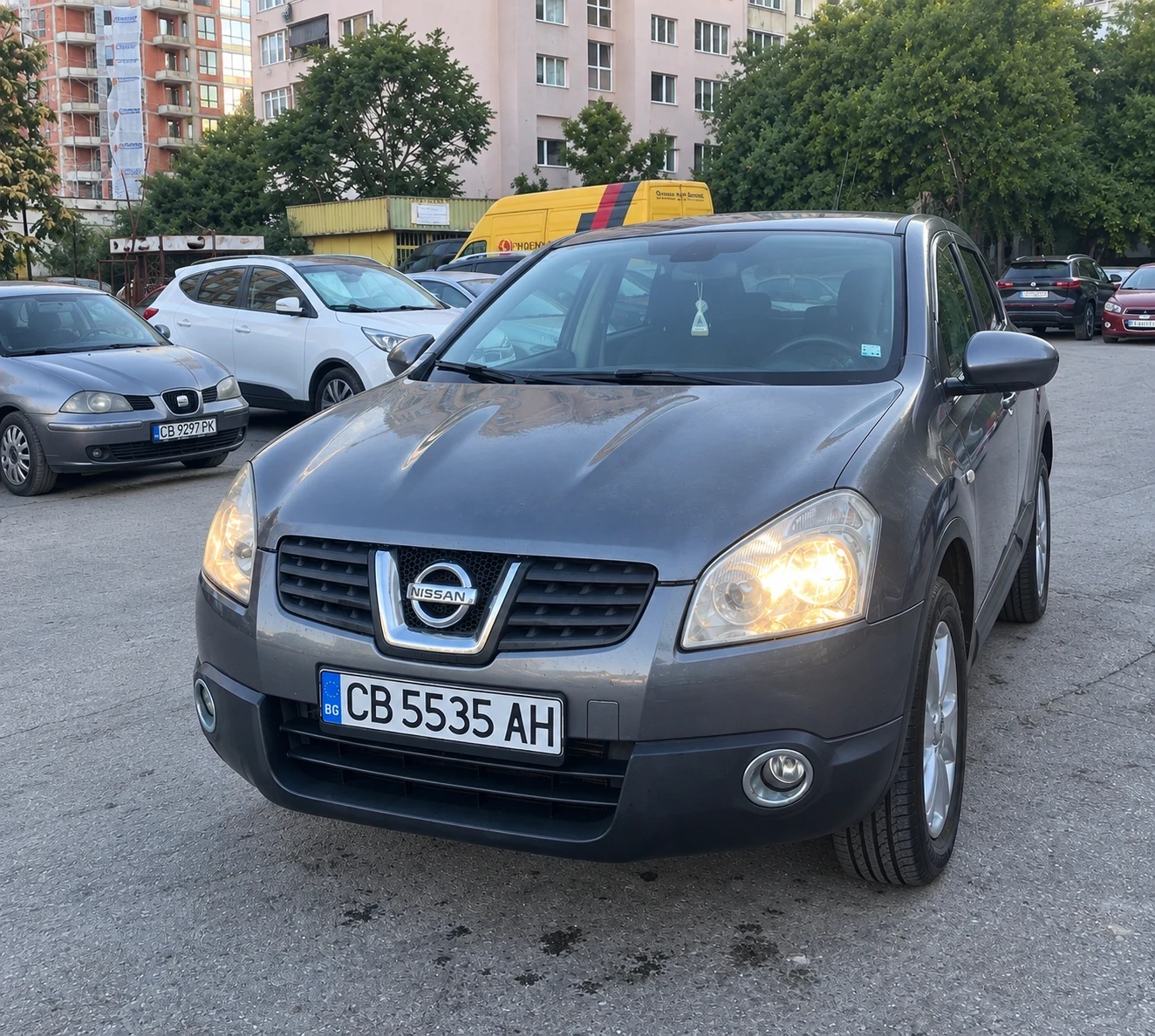 Nissan Qashqai 2.0 Бензин-Газ/4x4/Автомат/Панорама/Нови Гуми!, снимка 1 - Автомобили и джипове - 55981085