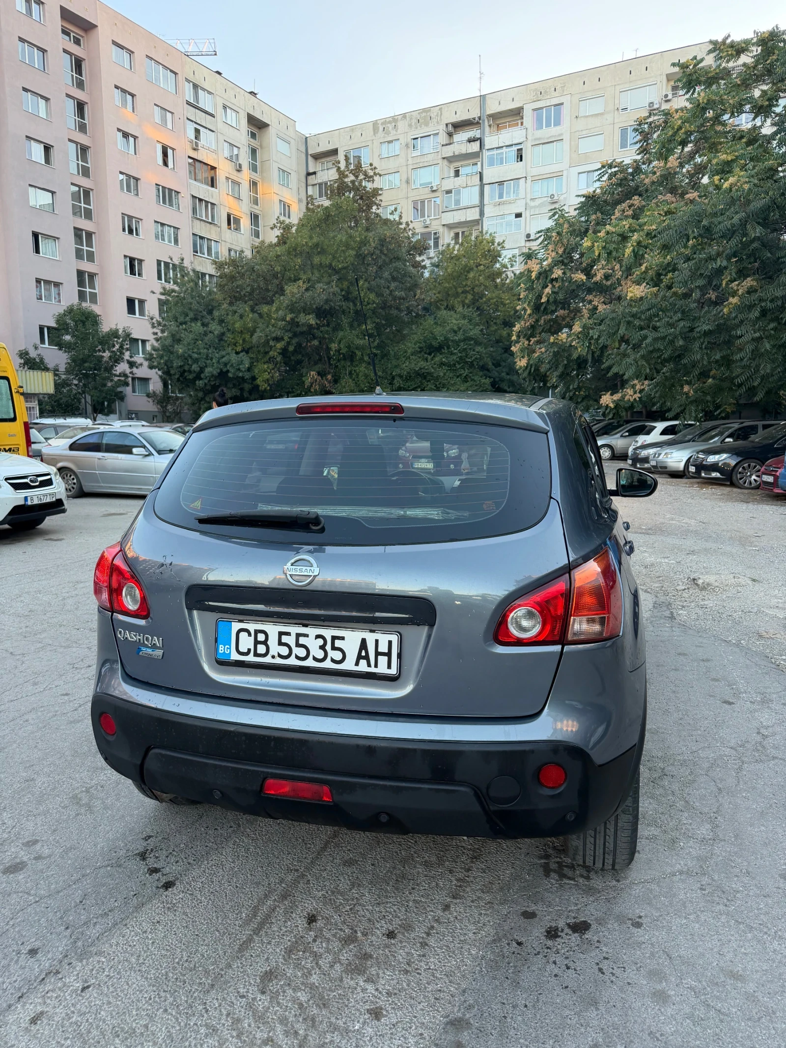 Nissan Qashqai 2.0 Бензин-Газ/4x4/Автомат/Панорама/Keyless!, снимка 4 - Автомобили и джипове - 55981085