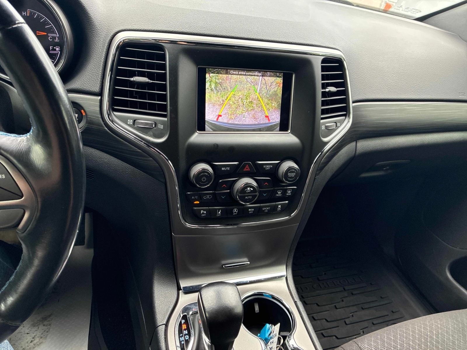 Jeep Grand cherokee Upland* CARFAX* АВТОКРЕДИТ БЕЗ ПЪРВОНАЧАЛНА ВНОСКА, снимка 9 - Автомобили и джипове - 56126672