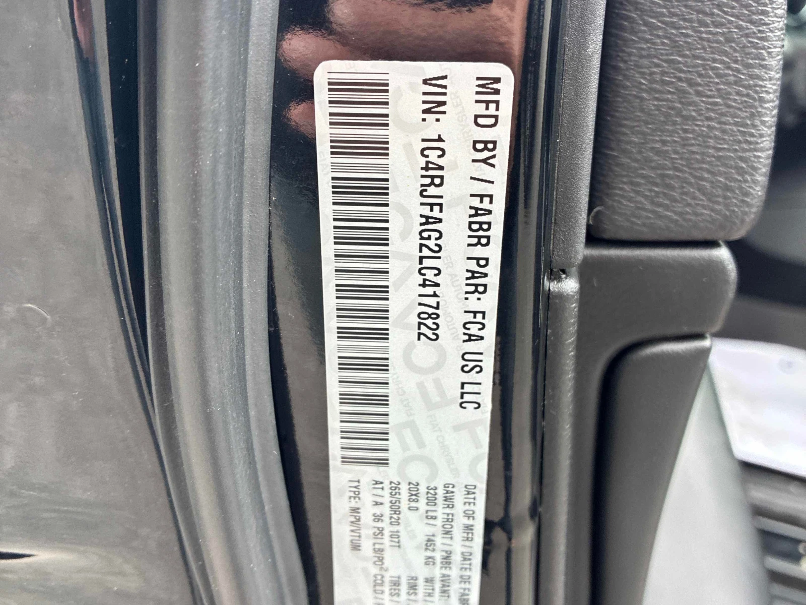 Jeep Grand cherokee Upland* CARFAX* АВТОКРЕДИТ БЕЗ ПЪРВОНАЧАЛНА ВНОСКА, снимка 10 - Автомобили и джипове - 56126672