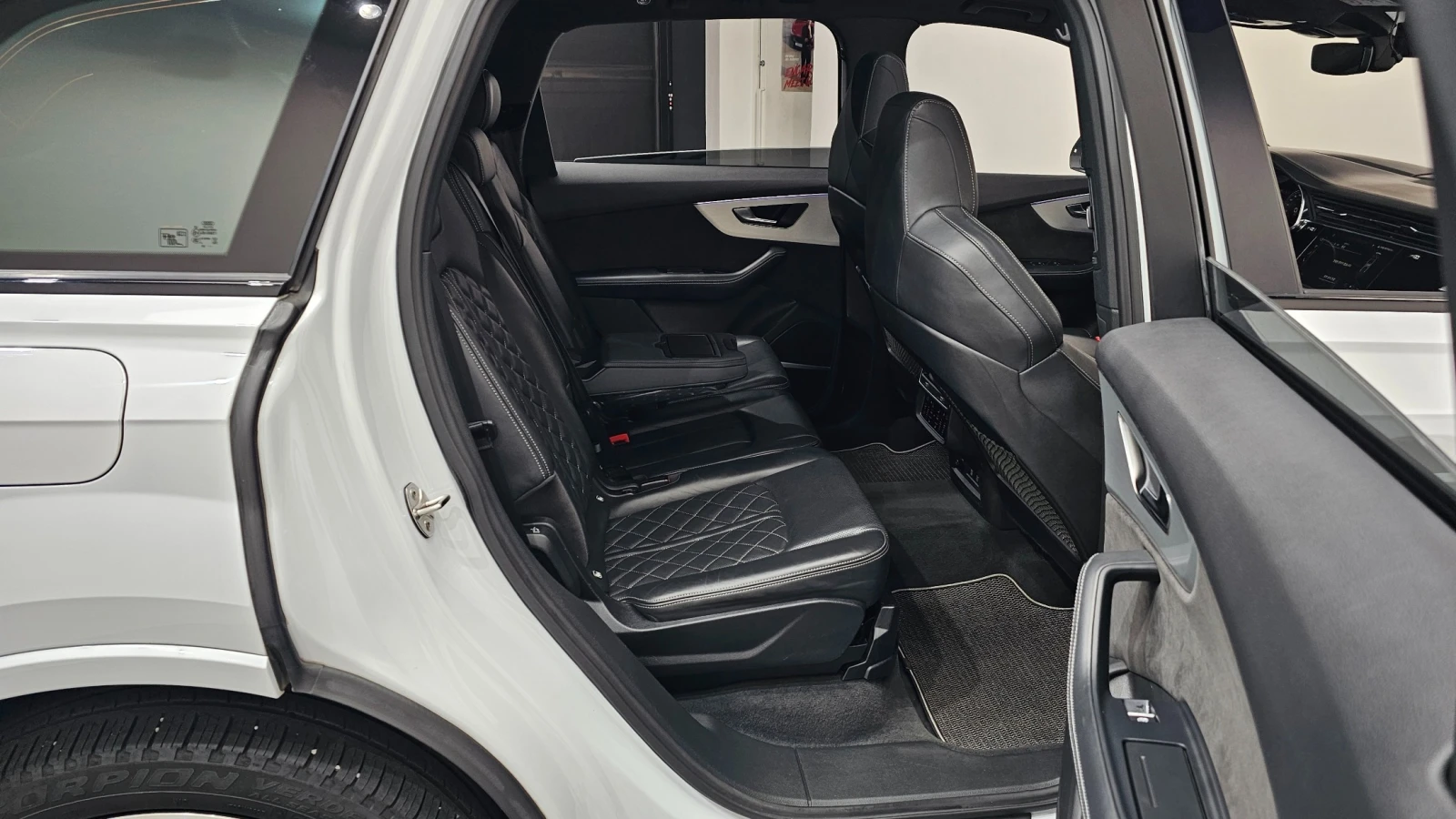 Audi Q7 MATRIX* B&O* 360* DIS* MASSAGE* FULL MAX* , снимка 16 - Автомобили и джипове - 56327641