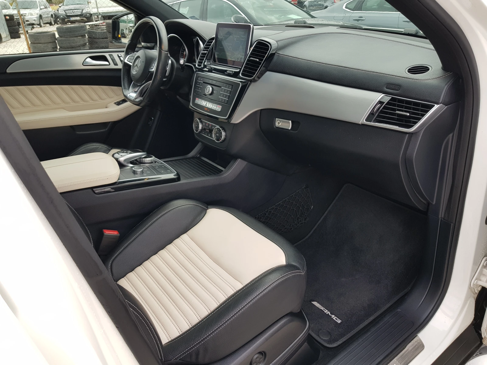 Mercedes-Benz GLE 450 AMG 4matic, снимка 10 - Автомобили и джипове - 56738721