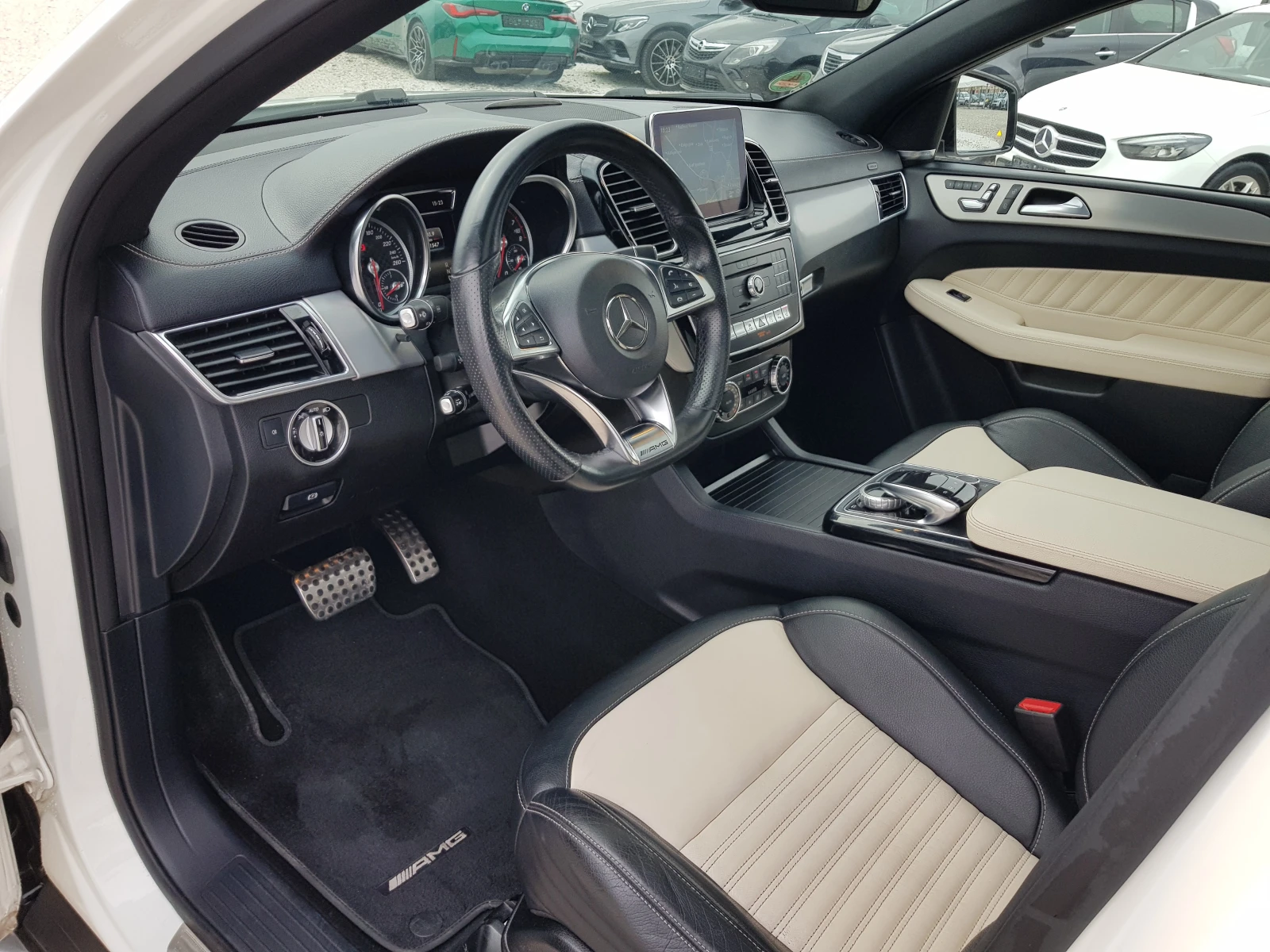 Mercedes-Benz GLE 450 AMG 4matic, снимка 8 - Автомобили и джипове - 56738721