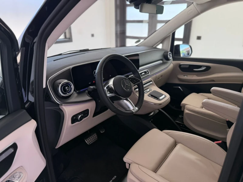 Mercedes-Benz V 300 d Avangarde Long Exclusive AMG, снимка 5 - Бусове и автобуси - 52473070