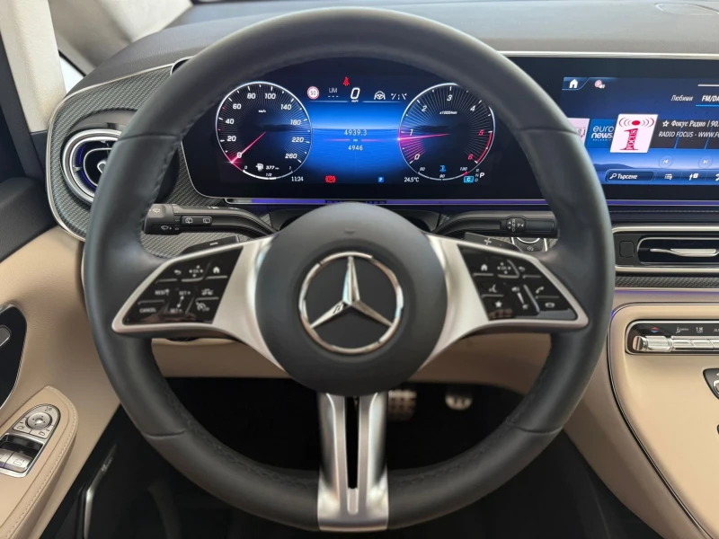 Mercedes-Benz V 300 d Avangarde Long Exclusive AMG, снимка 6 - Бусове и автобуси - 52473070