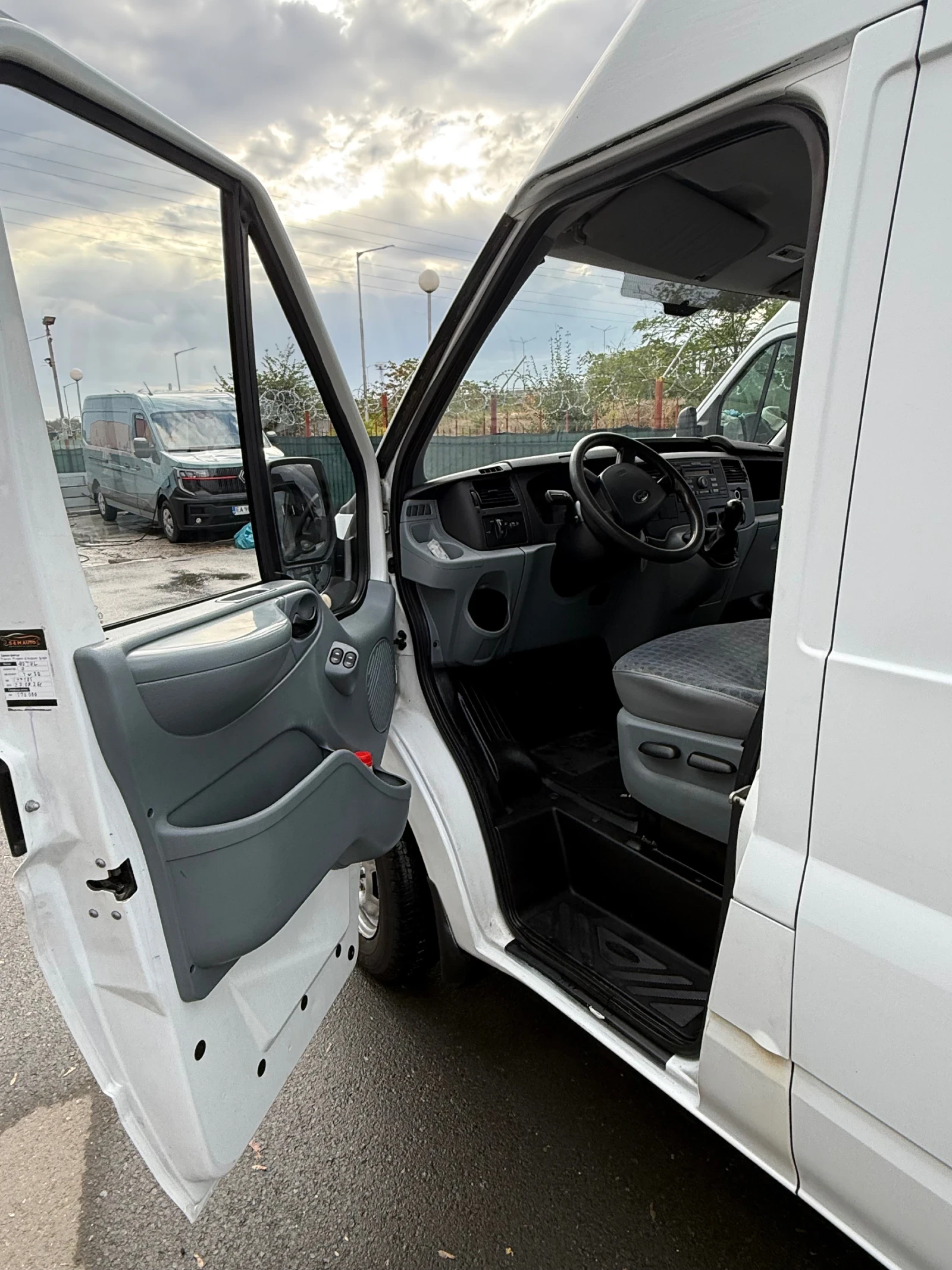 Ford Transit 350L, снимка 7 - Бусове и автобуси - 56620834