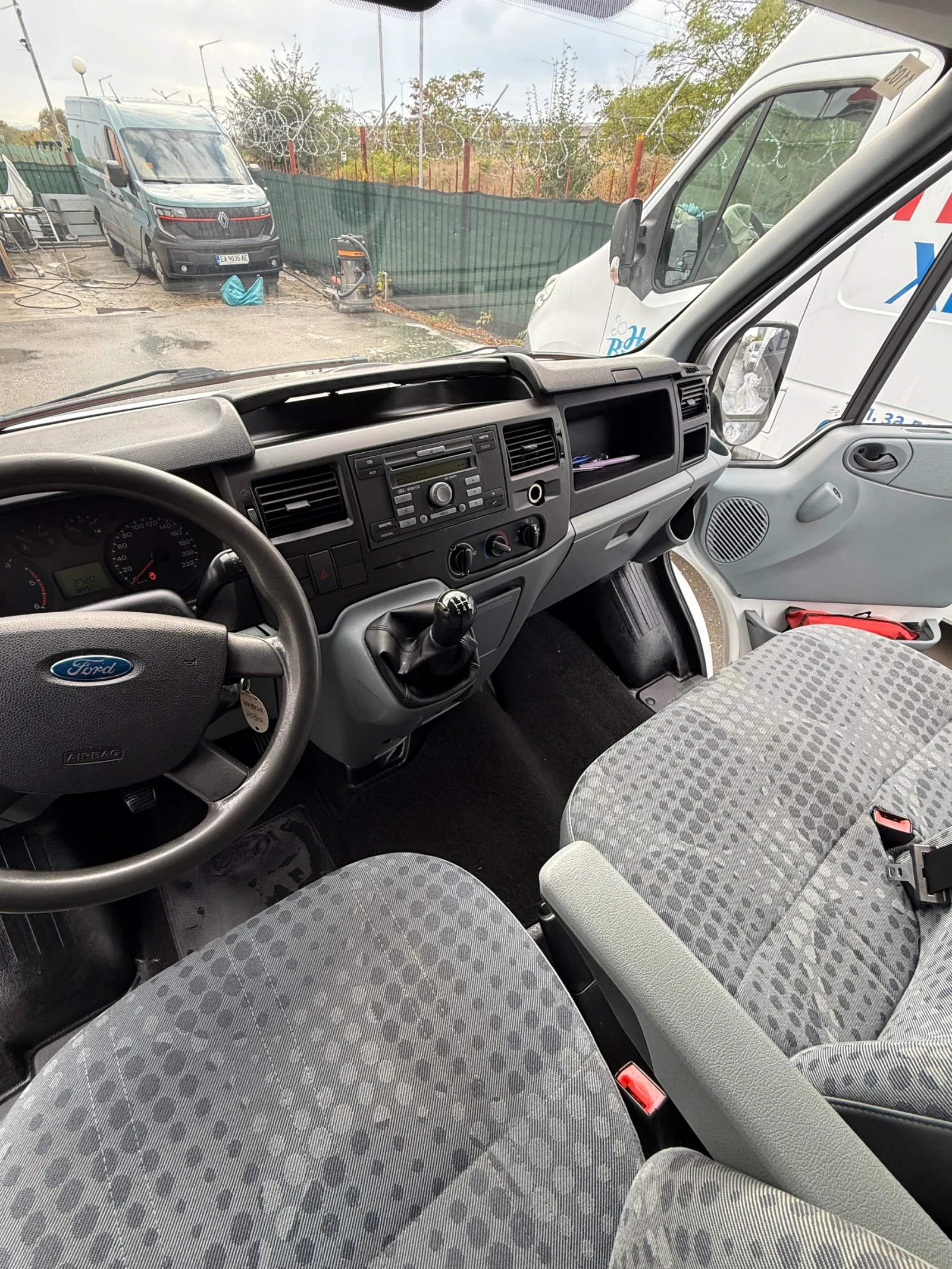Ford Transit 350L, снимка 10 - Бусове и автобуси - 56620834