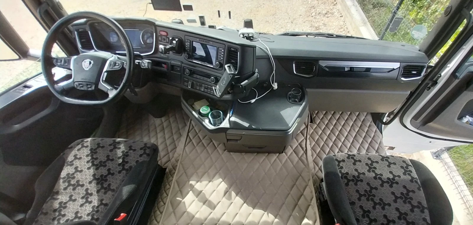 Scania R 450, снимка 2 - Камиони - 56256264