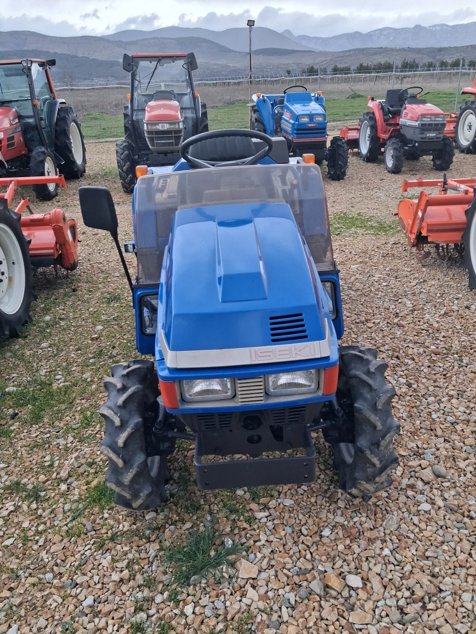 Трактор Kubota СКАЙТРАК - изображение 2