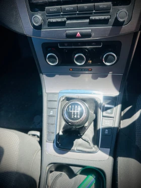 Обява за продажба на VW Passat 1.6 TDI ~2 440 EUR - изображение 9