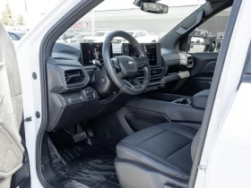 Chevrolet Silverado EV Work Truck with 3WT e4WD | Auto.bg — изображение 8