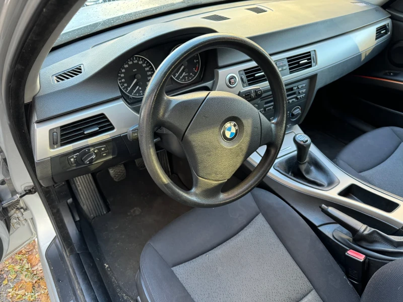 BMW 318 2.0i, снимка 7 - Автомобили и джипове - 48032075