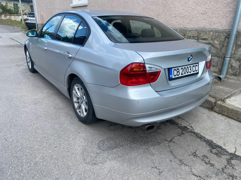 BMW 318 2.0i, снимка 4 - Автомобили и джипове - 48032075