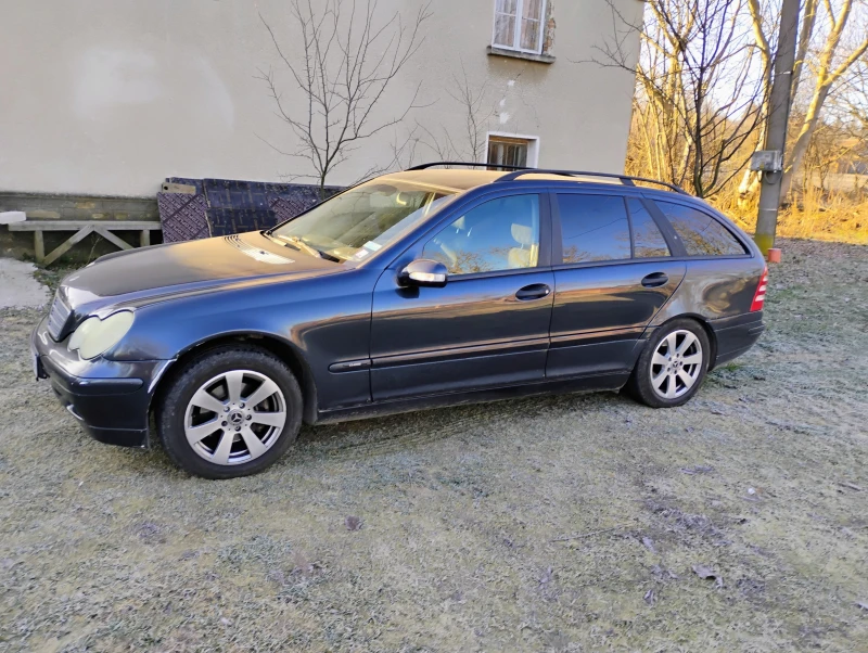 Mercedes-Benz C 200, снимка 2 - Автомобили и джипове - 48815360