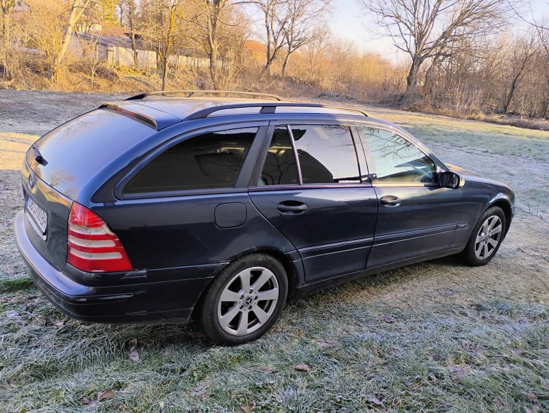 Mercedes-Benz C 200, снимка 4 - Автомобили и джипове - 49588637