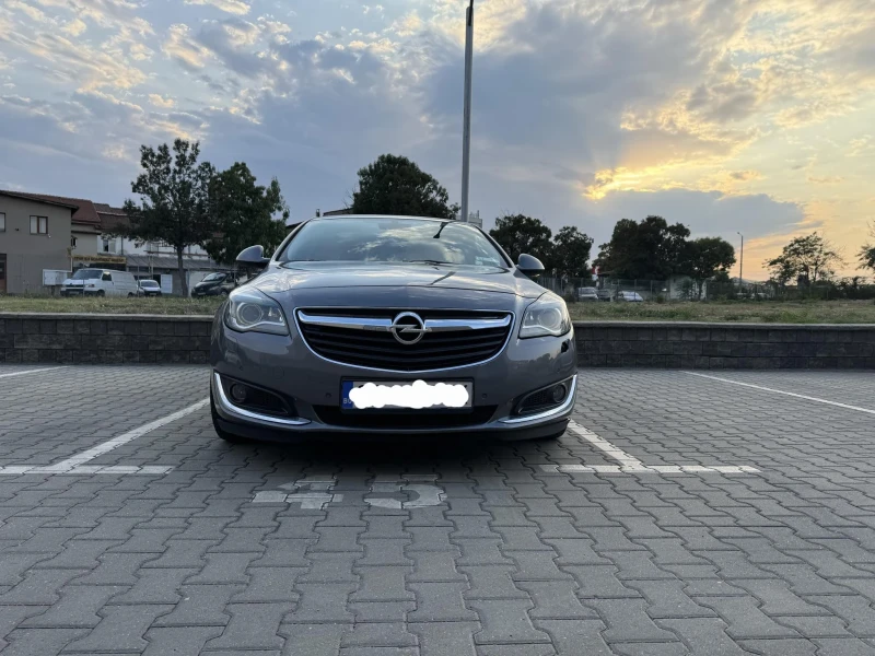 Opel Insignia, снимка 2 - Автомобили и джипове - 48990375