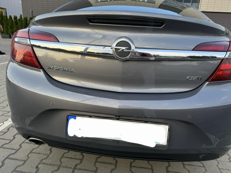 Opel Insignia, снимка 4 - Автомобили и джипове - 48990375