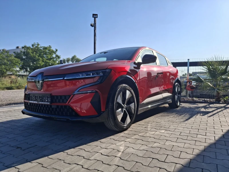 Renault Megane E-Tech* Motor Recharge * Европейска Гаранция Лизин, снимка 2 - Автомобили и джипове - 50785591