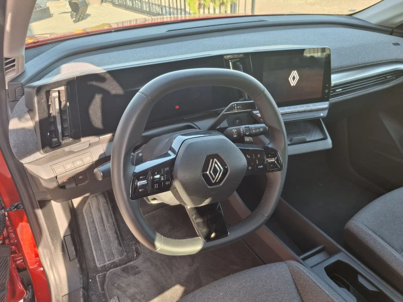 Renault Megane E-Tech* Motor Recharge * Европейска Гаранция Лизин, снимка 11 - Автомобили и джипове - 50785591