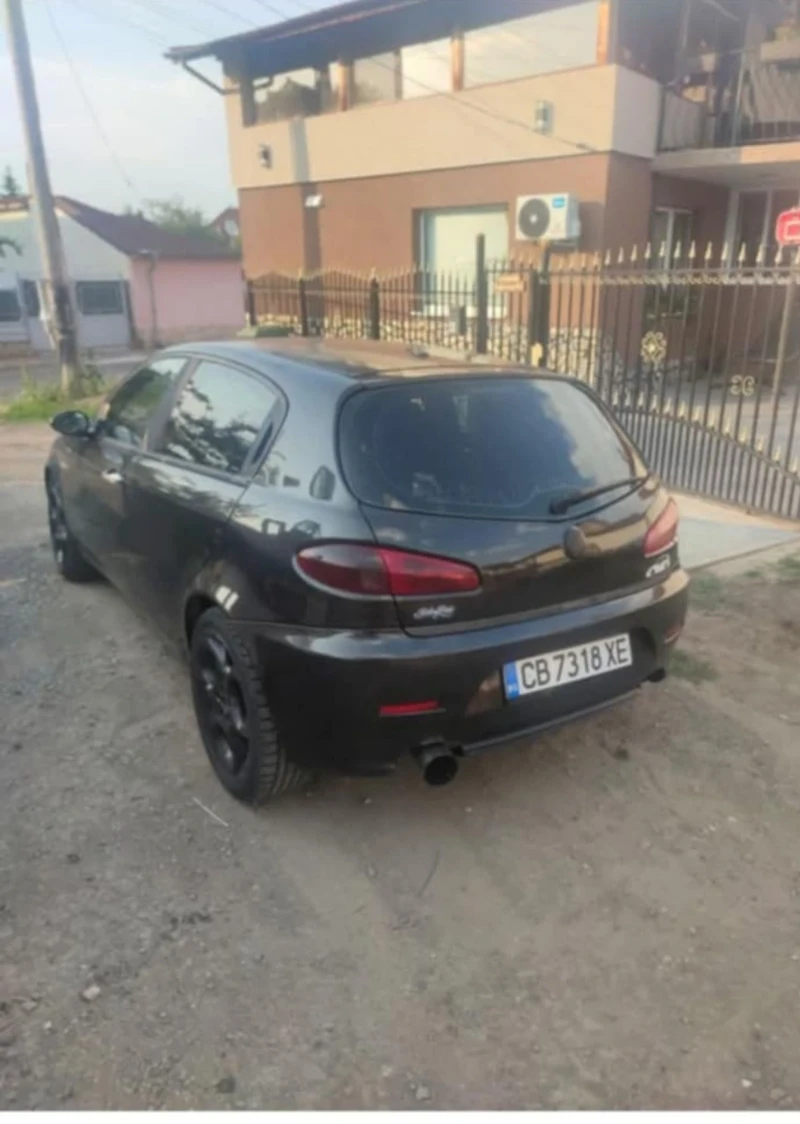 Alfa Romeo 147, снимка 3 - Автомобили и джипове - 52204633