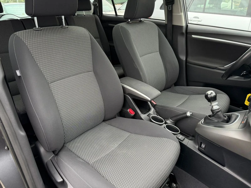 Toyota Verso 1.6_D-4D_7-места_Панорама, снимка 11 - Автомобили и джипове - 51857719