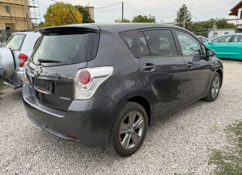 Toyota Verso 1.6_D-4D_7-места_Панорама, снимка 5 - Автомобили и джипове - 51857719
