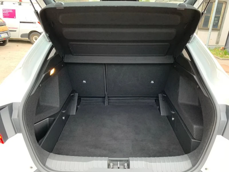 Renault Arkana 1.3TCe/MHEV/140HP/EQUILIBRE/CAM/LED/CPLAY/506g, снимка 16 - Автомобили и джипове - 52211972