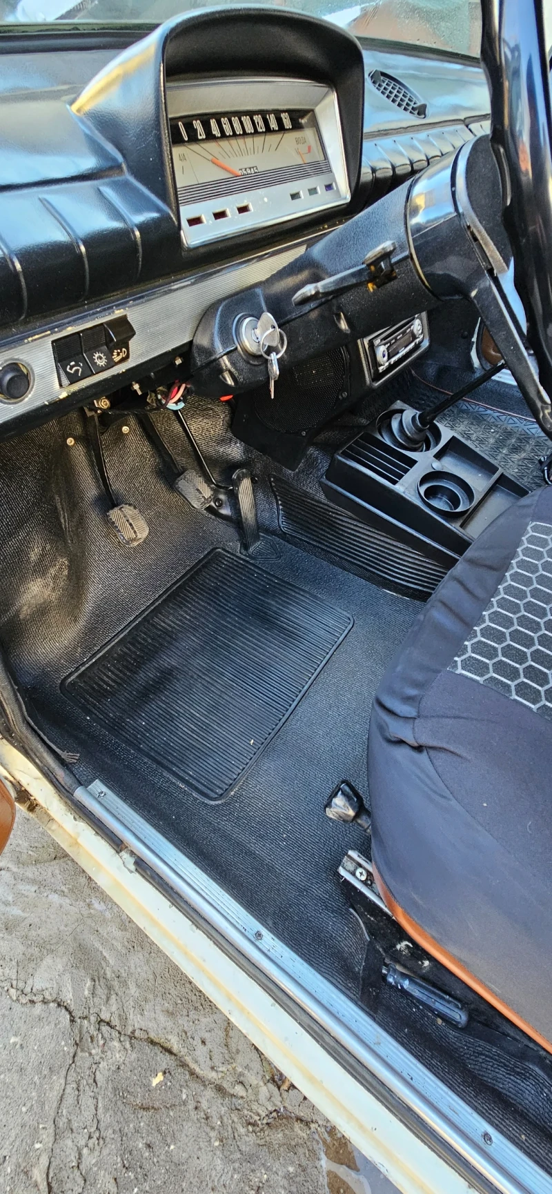 Lada 2101, снимка 8 - Автомобили и джипове - 52857860