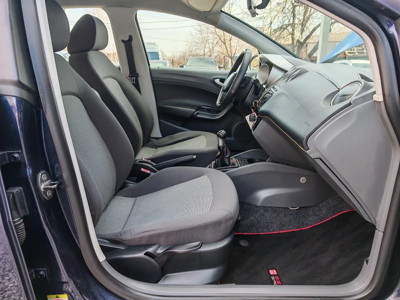 Seat Ibiza = = 1.6 TDI= = , снимка 9 - Автомобили и джипове - 53121643