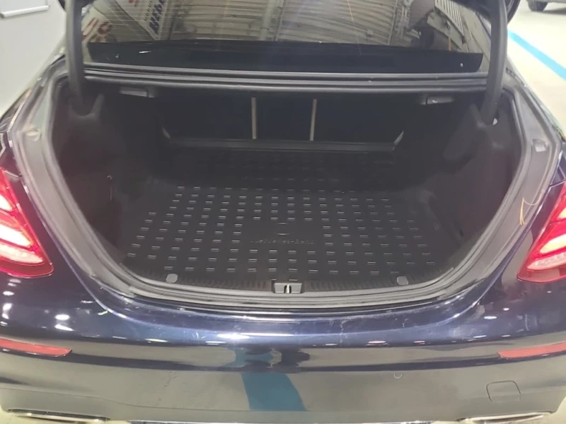 Mercedes-Benz E 450 * 3.0 V6 Biturbo * CARFAX * БЕЗ ПЪРВОНАЧАЛНА ВНОСК, снимка 14 - Автомобили и джипове - 53246315