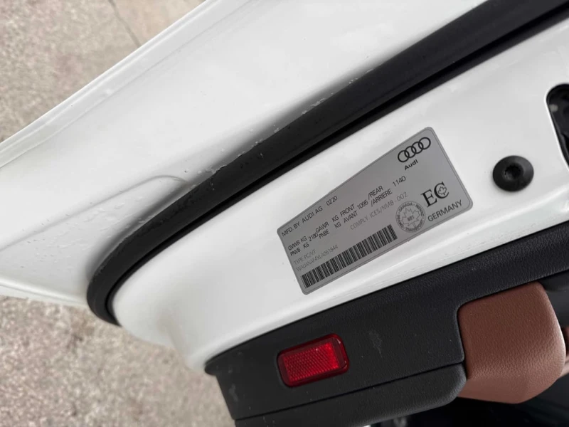 Audi A4 * Komfort * CARFAX * ЦЕНА ДО БГ, снимка 11 - Автомобили и джипове - 53383154