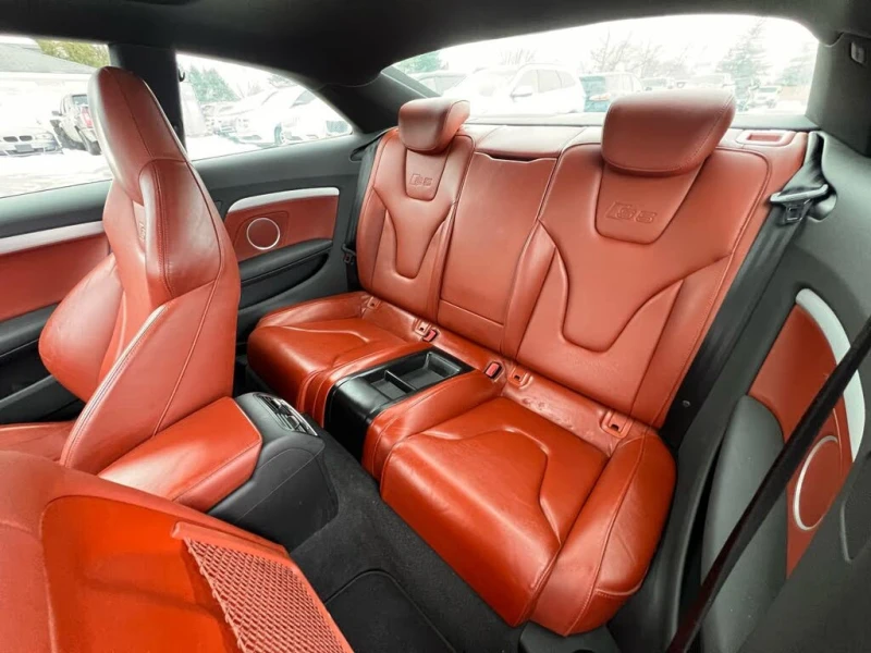 Audi S5 4.2* quattro* Coupe* Автокредит* (Цена до БГ), снимка 9 - Автомобили и джипове - 53406990