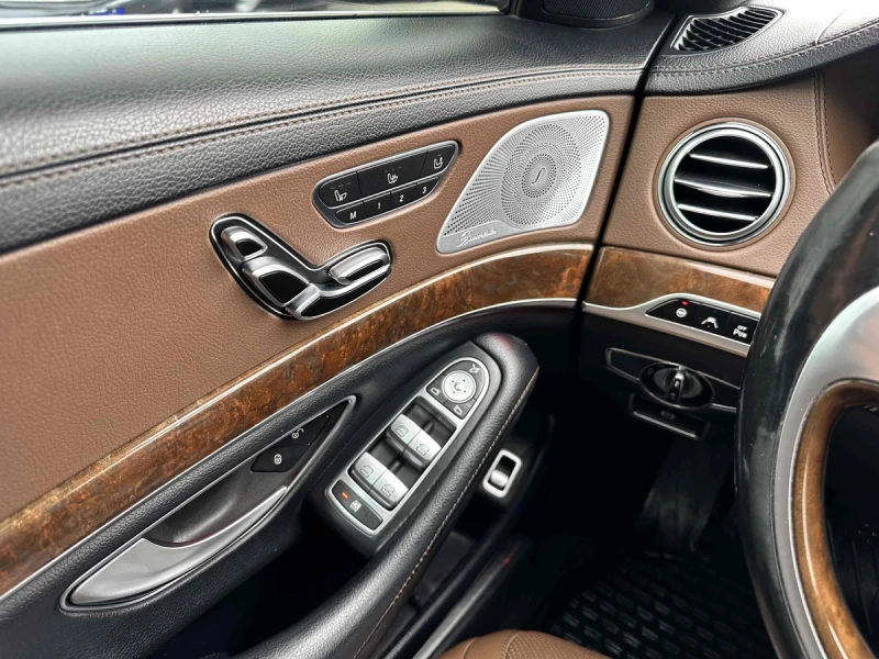Mercedes-Benz S 550 4matIC* AMG Package* КОжа* Подгрев* Масажи* Кейлес, снимка 14 - Автомобили и джипове - 53420965