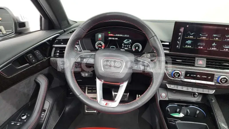 Audi S4 B&O/DISTRONIC/MATRIX/ЛИЗИНГ/ЦЕНА ДО БЪЛГАРИЯ, снимка 13 - Автомобили и джипове - 55344017