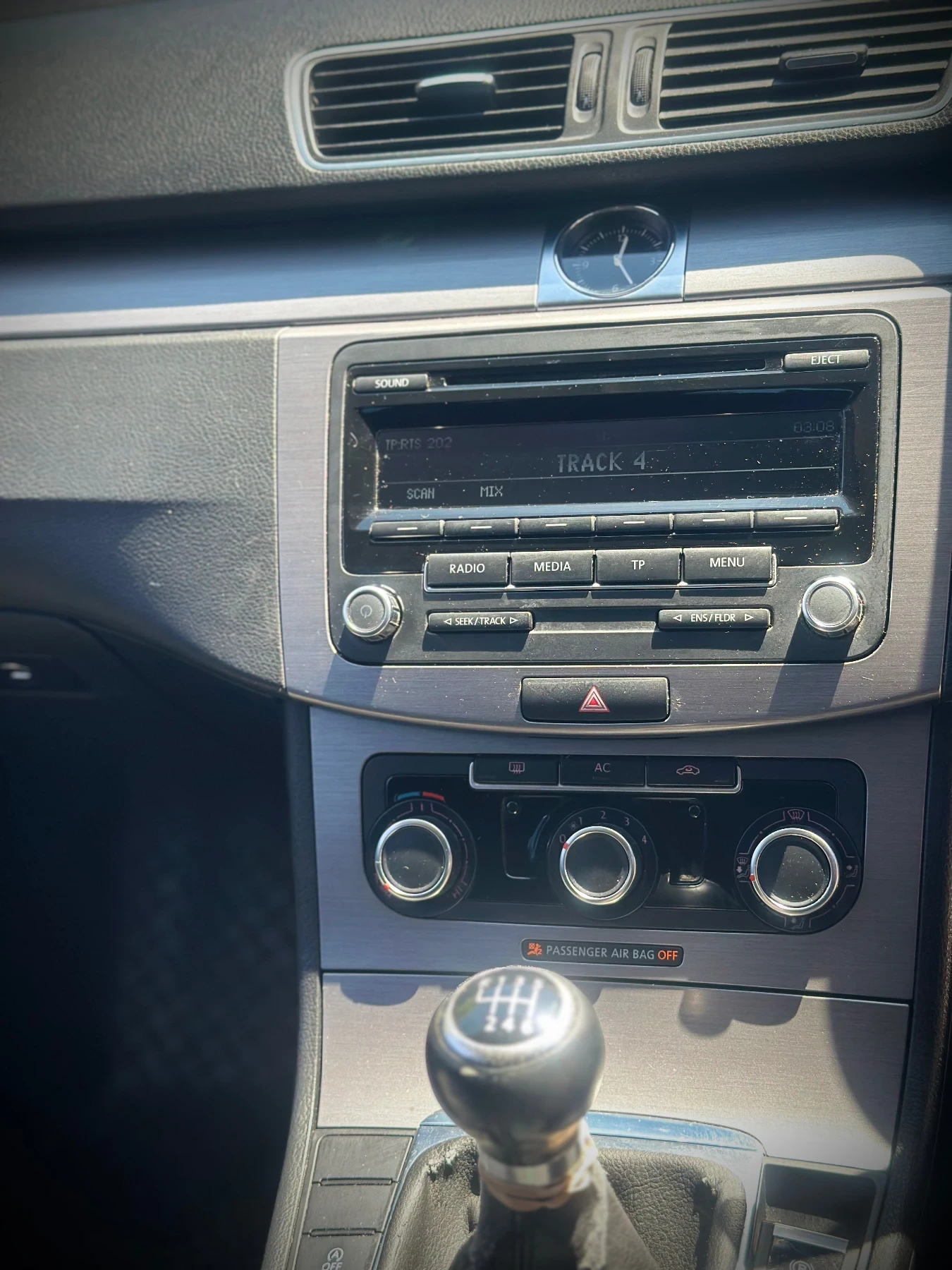 VW Passat 1.6 TDI - изображение 8