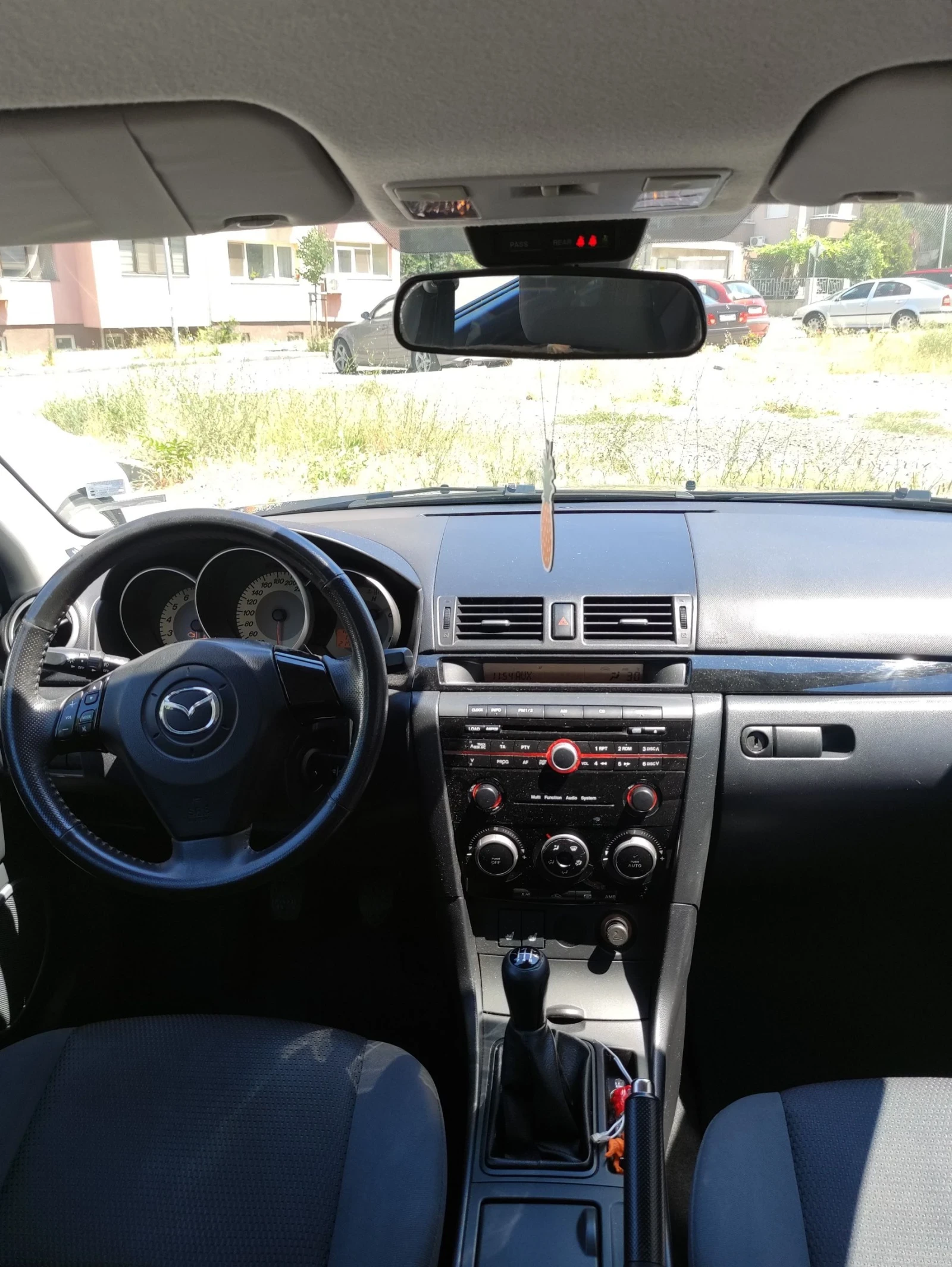 Mazda 3  - изображение 9